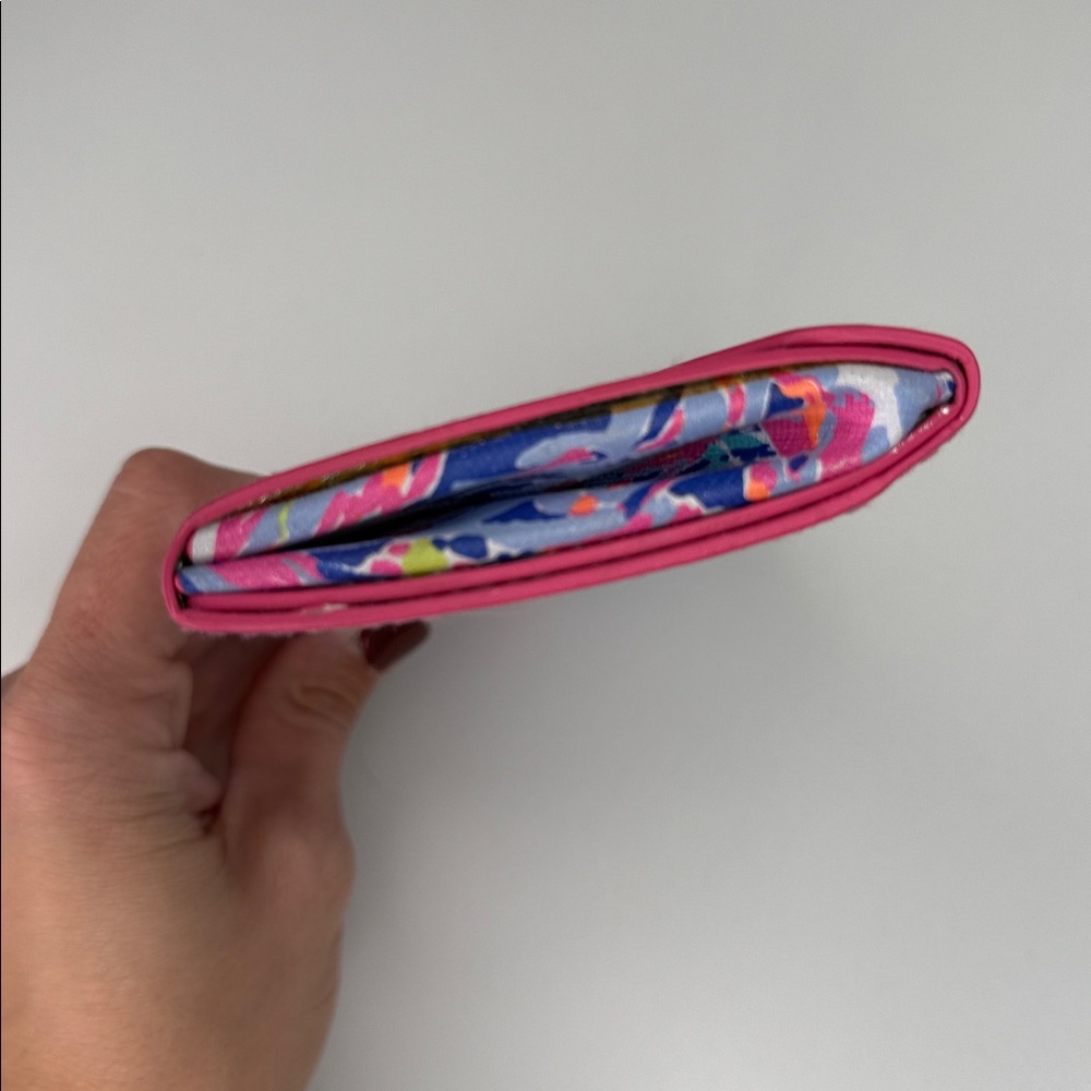 Lilly Pulitzer Sunglass Case Shrimply Chic snap wallet - Picture 5 of 12